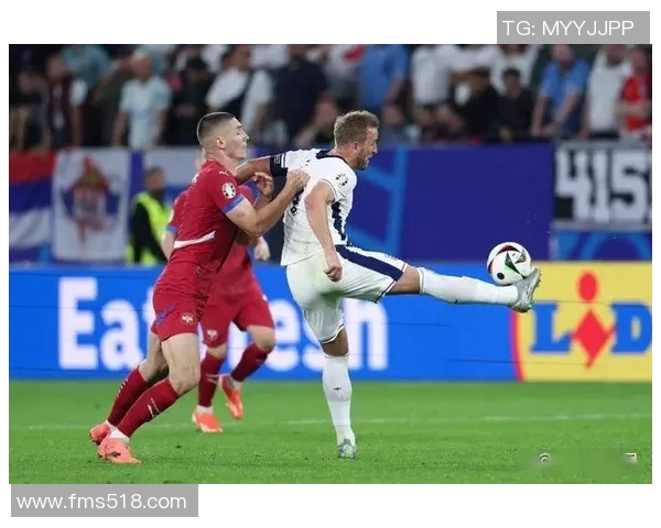 欧联杯阿斯塔纳迎战贝尔格莱德球队全力争胜展现实力